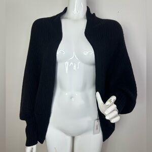 NWT Vivi Designs Black Shrug Knit Sweater One size